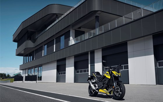 Neufahrzeug Honda CB750 Hornet E-Clutch - Bild 4