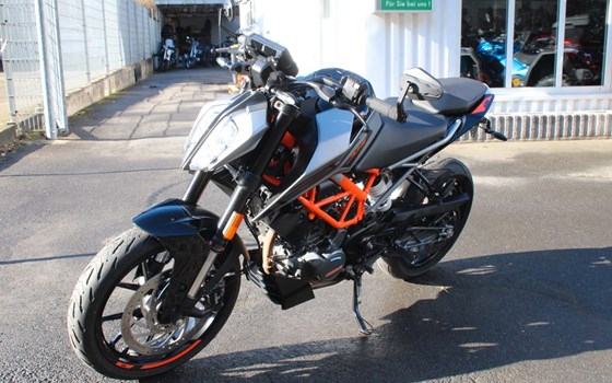 Gebrauchtmotorrad KTM 125 Duke - Bild 2