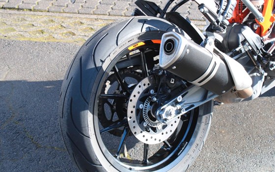 Gebrauchtmotorrad KTM 125 Duke - Bild 6