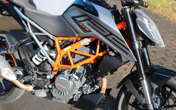 Gebrauchtmotorrad KTM 125 Duke - Bild 8