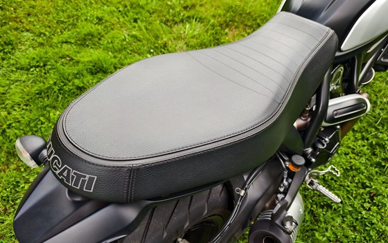 Gebrauchtmotorrad Ducati Scrambler Icon Dark - Bild 12