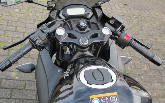 Gebrauchtmotorrad Kawasaki Ninja 125 - Bild 10