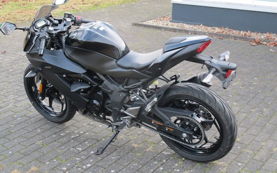 Gebrauchtmotorrad Kawasaki Ninja 125 - Bild 3