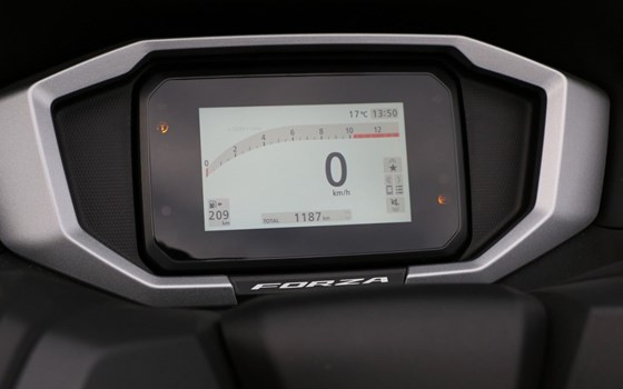 Gebrauchtmotorrad Honda Forza 125 - Bild 3