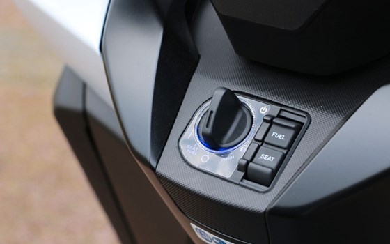 Gebrauchtmotorrad Honda Forza 125 - Bild 9