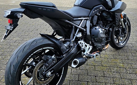 Gebrauchtmotorrad Suzuki GSX-8S - Bild 4
