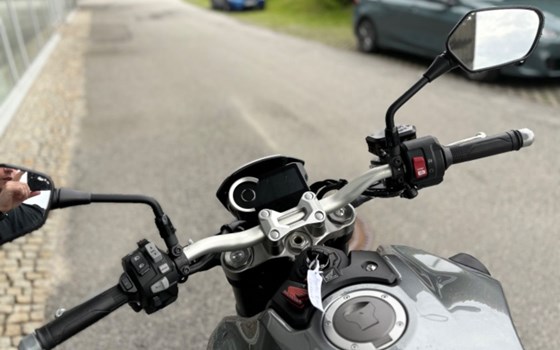 Gebrauchtmotorrad Honda CB 1000 R - Bild 7