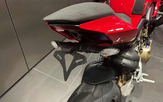 Gebrauchtmotorrad Ducati Streetfighter V4 S - Bild 2