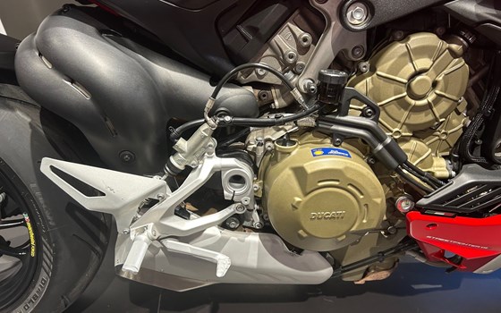 Gebrauchtmotorrad Ducati Streetfighter V4 S - Bild 4