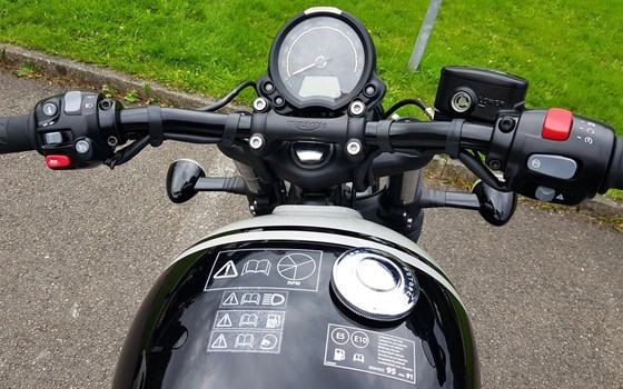 Neufahrzeug Triumph Bonneville Bobber - Bild 4