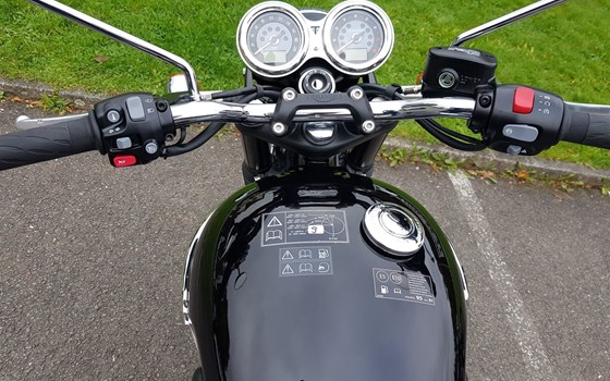 Gebrauchtmotorrad Triumph Bonneville T120 - Bild 4