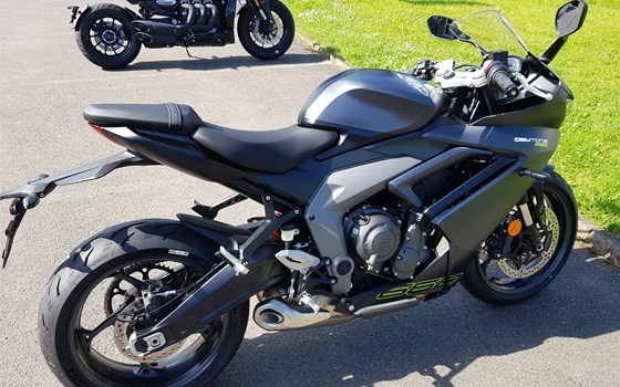 Neufahrzeug Triumph Daytona 660 - Bild 6