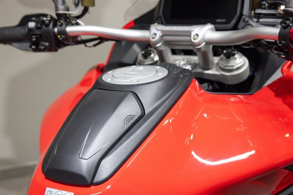 Ducati Multistrada V4 S (rot) - Bild 10