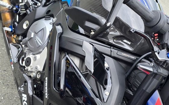 Gebrauchtmotorrad BMW M 1000 R - Bild 1