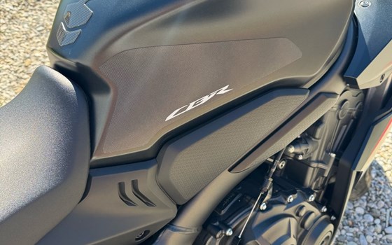 Gebrauchtmotorrad Honda CBR650R - Bild 17