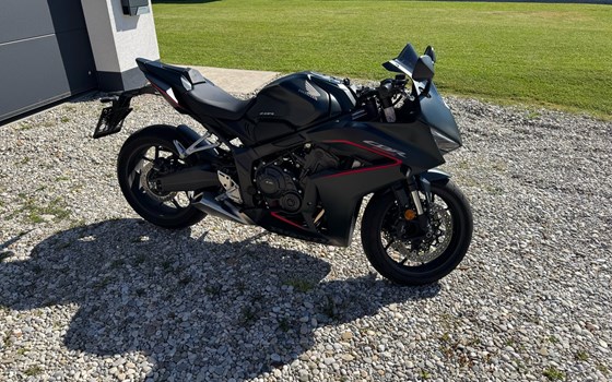 Gebrauchtmotorrad Honda CBR650R - Bild 11