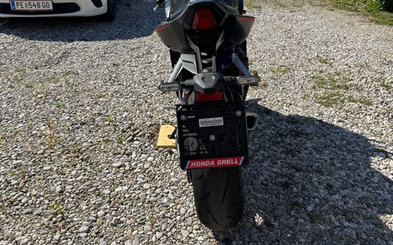 Gebrauchtmotorrad Honda CBR650R - Bild 3