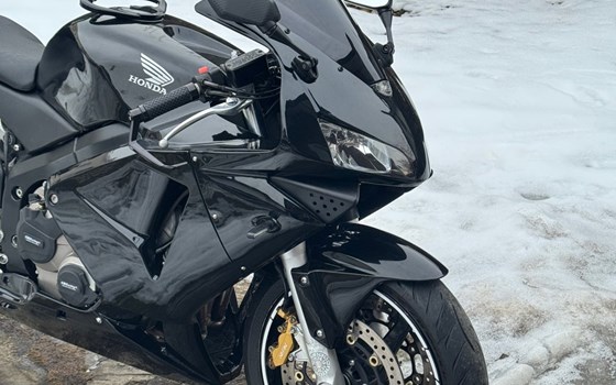 Gebrauchtmotorrad Honda CBR600RR - Bild 2
