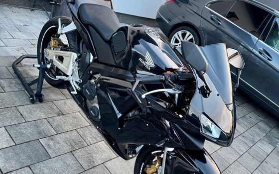 Gebrauchtmotorrad Honda CBR600RR - Bild 1