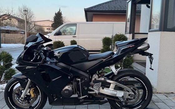 Gebrauchtmotorrad Honda CBR600RR - Bild 3