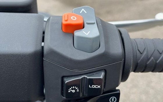 Neufahrzeug Kymco AK 575i ABS Premium - Bild 2