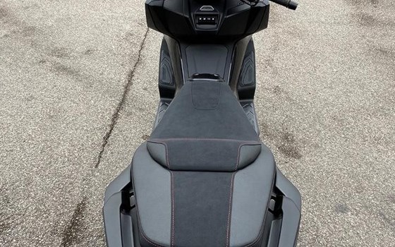 Neufahrzeug Kymco AK 575i ABS Premium - Bild 4