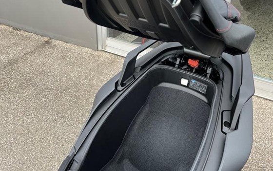 Neufahrzeug Kymco AK 575i ABS Premium - Bild 9