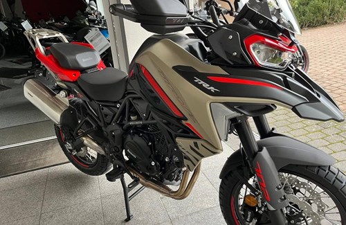 Neumotorrad Benelli TRK 702 X