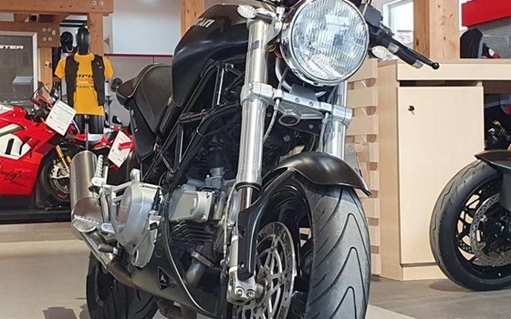 Gebrauchtmotorrad Ducati Monster 620 Dark - Bild 2