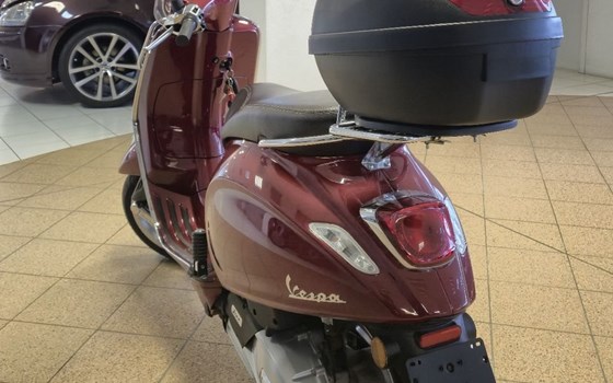 Gebrauchtmotorrad Vespa Primavera 125 Touring - Bild 7