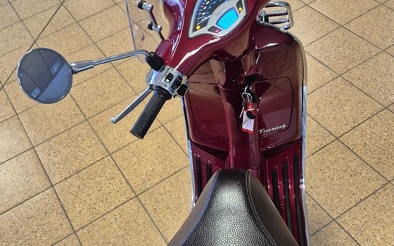 Gebrauchtmotorrad Vespa Primavera 125 Touring - Bild 9