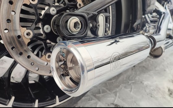 Gebrauchtmotorrad Harley-Davidson Softail Breakout FXSB - Bild 11