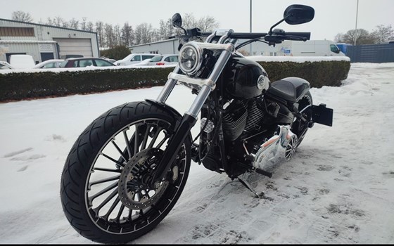 Gebrauchtmotorrad Harley-Davidson Softail Breakout FXSB - Bild 4