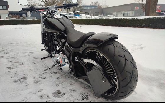 Gebrauchtmotorrad Harley-Davidson Softail Breakout FXSB - Bild 6