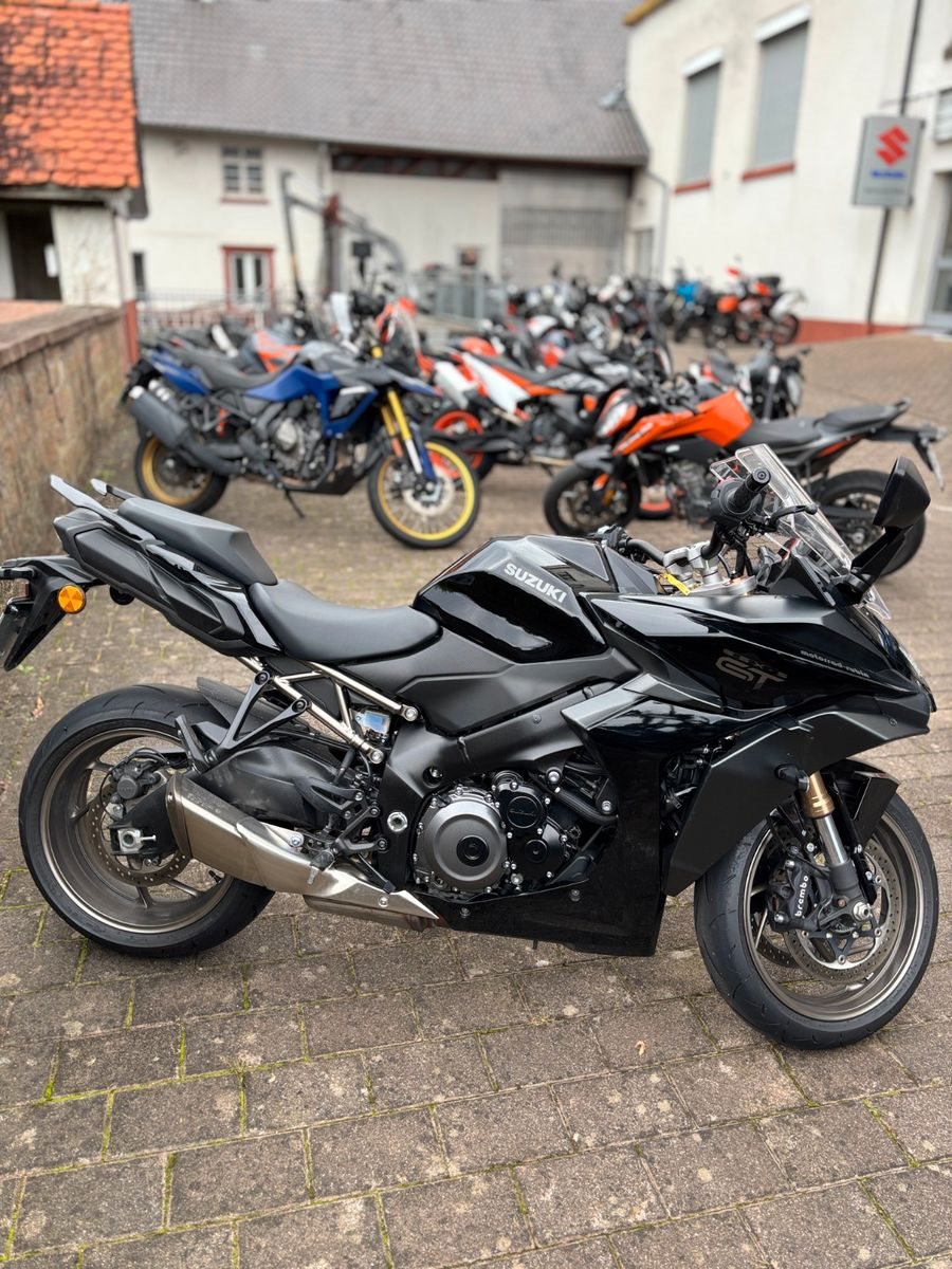 Suzuki GSX-S1000GT