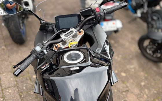 Gebrauchtmotorrad Suzuki GSX-S1000GT - Bild 4