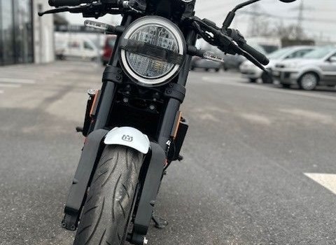 Gebrauchtmotorrad Husqvarna Vitpilen 401 - Bild 2