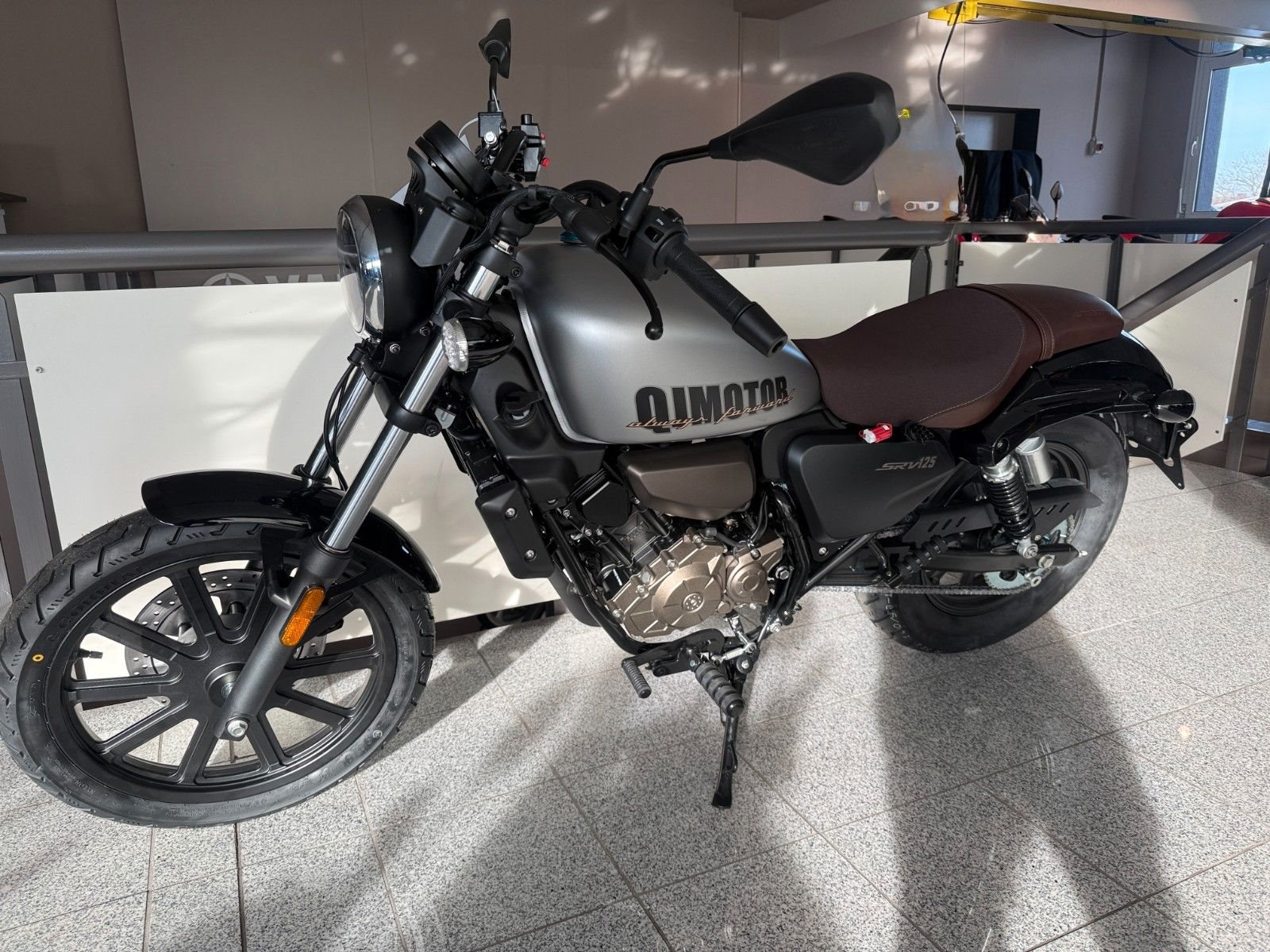 QJ Motor SRV 125