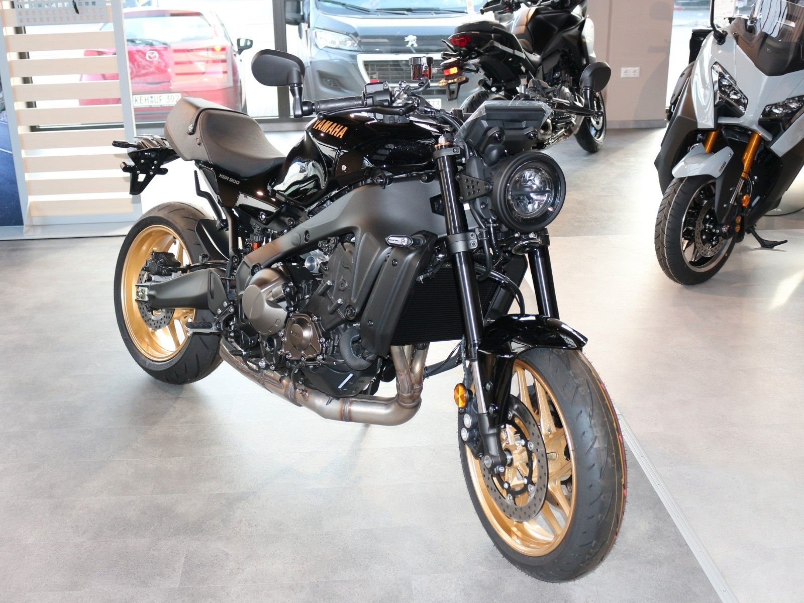 Yamaha XSR900