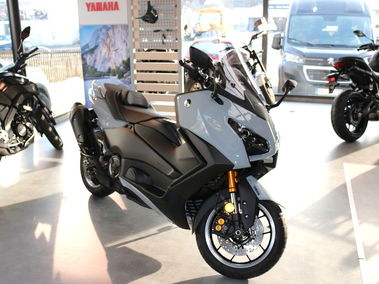 Yamaha TMAX 560 Tech Max 