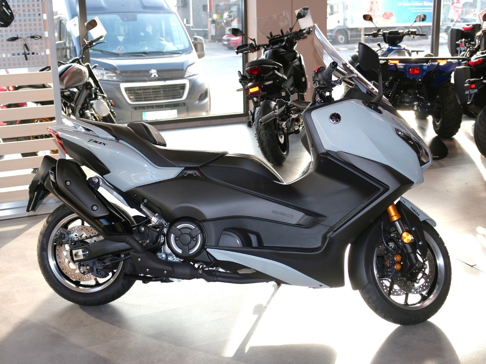 Yamaha TMAX 560 Tech Max 