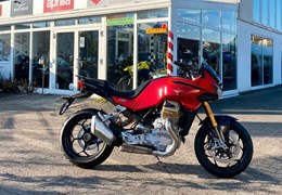 Neumotorrad Moto Guzzi V100 Mandello