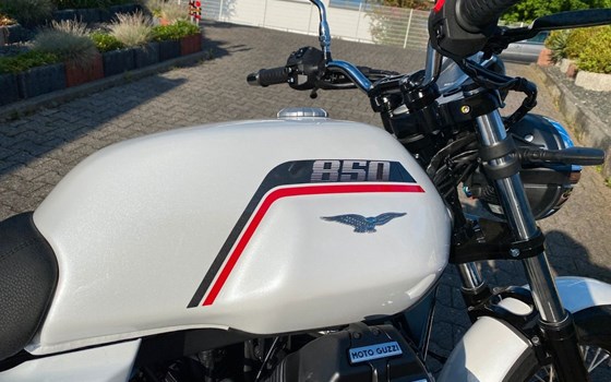 Neufahrzeug Moto Guzzi V7 Special - Bild 18
