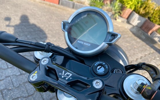 Neufahrzeug Moto Guzzi V7 Sport - Bild 30