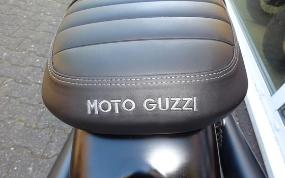 Neufahrzeug Moto Guzzi V7 Stone - Bild 8