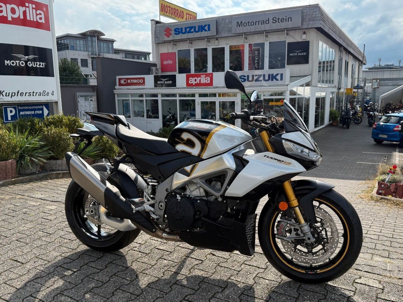 Aprilia Tuono V4 1100 Factory