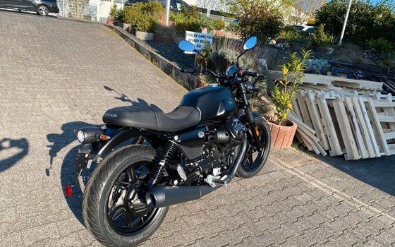 Neufahrzeug Moto Guzzi V7 Stone - Bild 5