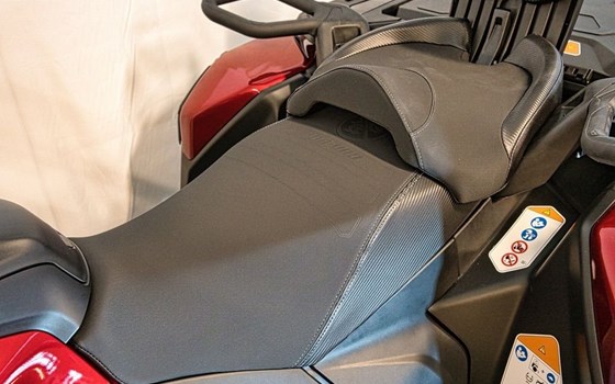 Neufahrzeug Can-Am Outlander Max 1000 XT-P - Bild 13