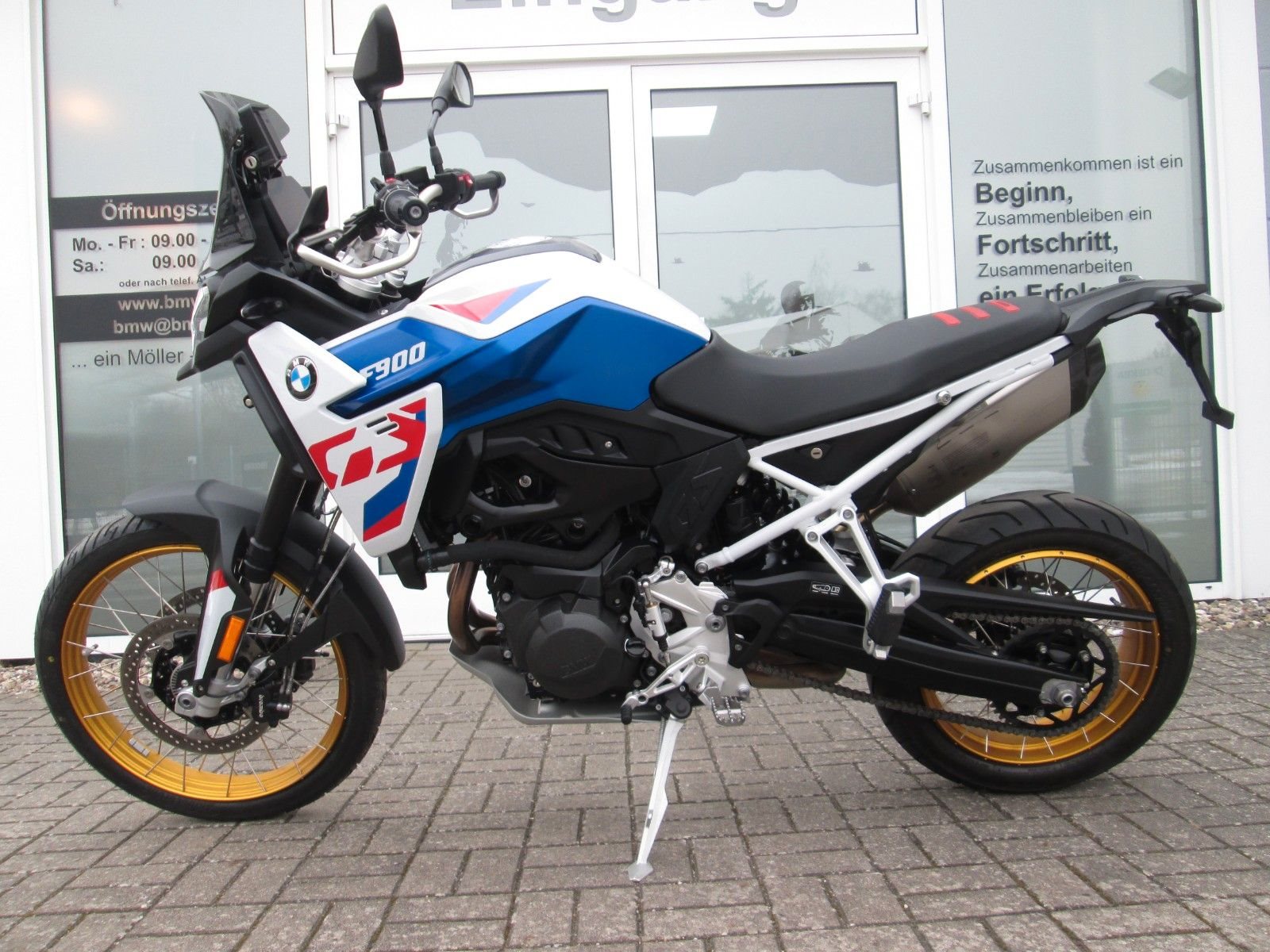 BMW F 900 GS 