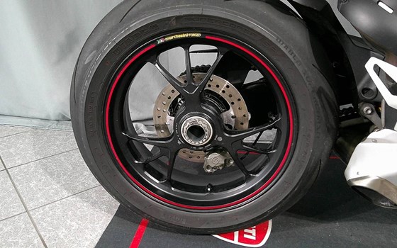Gebrauchtmotorrad Ducati Panigale V4 S - Bild 7